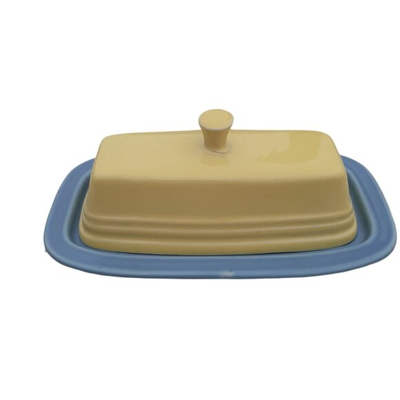 Fiesta Covered Butter Dish USA Homer Laughlin Ceramic Two Colors yellow (chip) - Picture 1 of 5